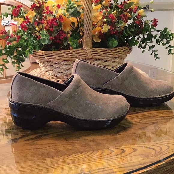 SONOMA MULES NWOB - Picture 2 of 7